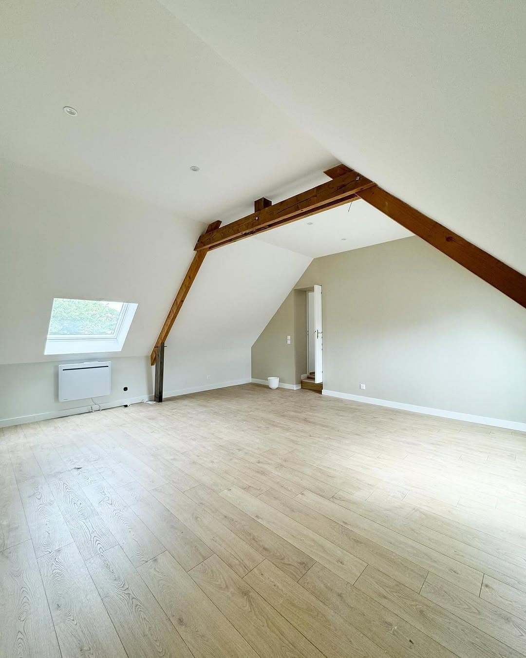 Combles aménagés et rénovés par Nos Travaux